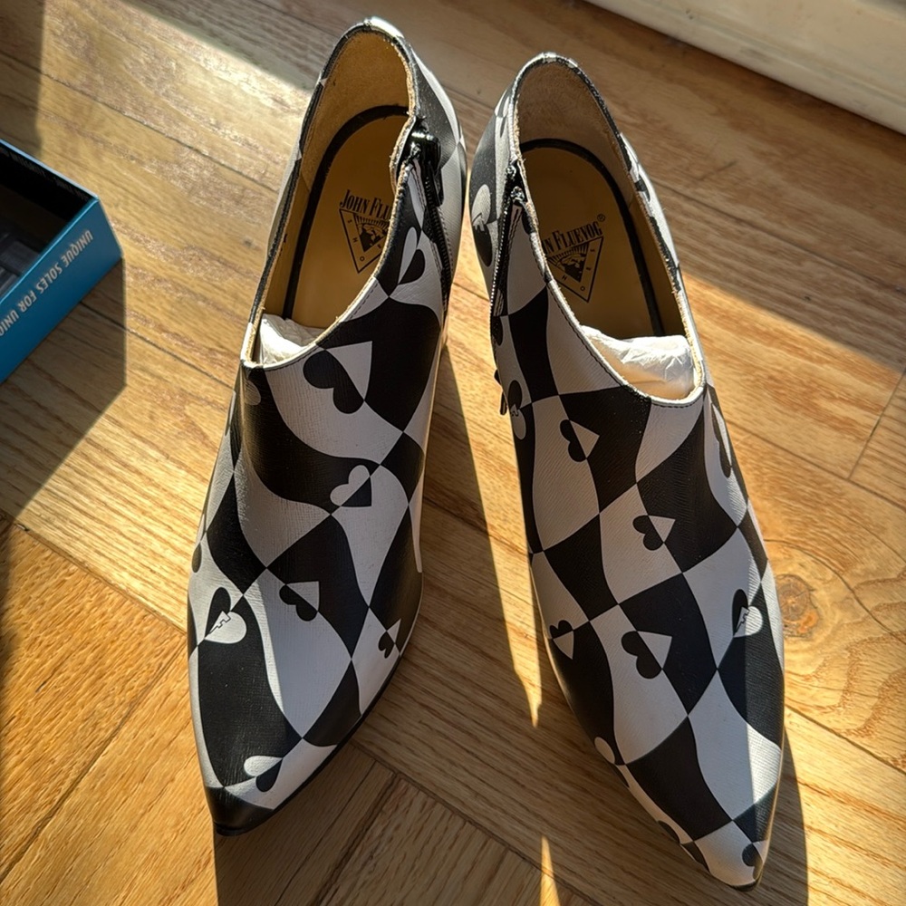Fluevog Drifting Heart Warpy Checker